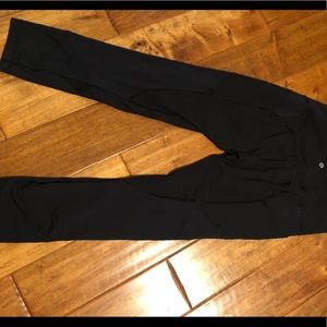 Lululemon Black luxtreme Crops